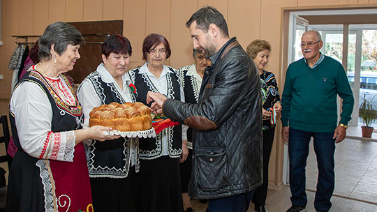 Пенсионерски клуб в Стара Загора отвори врати след ремонт и ново обзавеждане