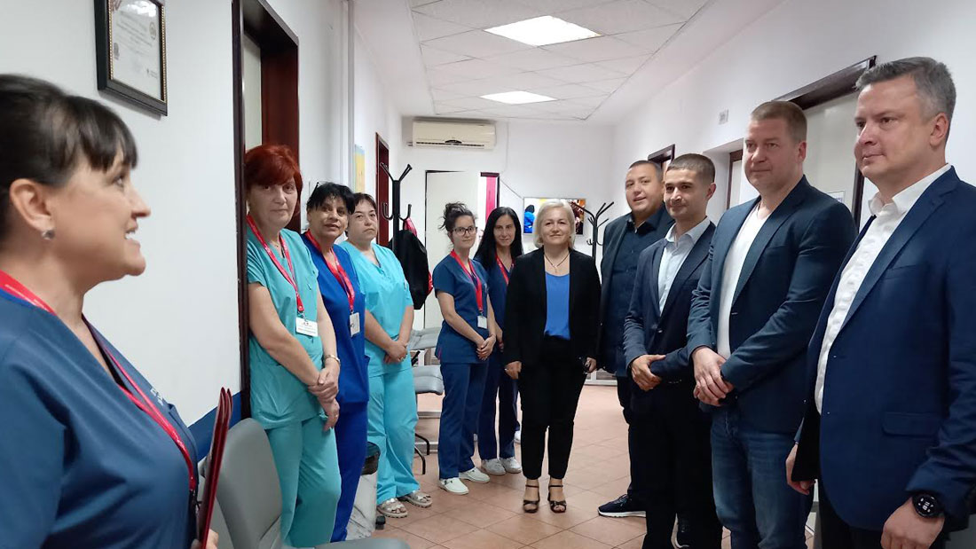 Кметът към екипа на Кръвния център: Стара Загора се гордее със своите лекари