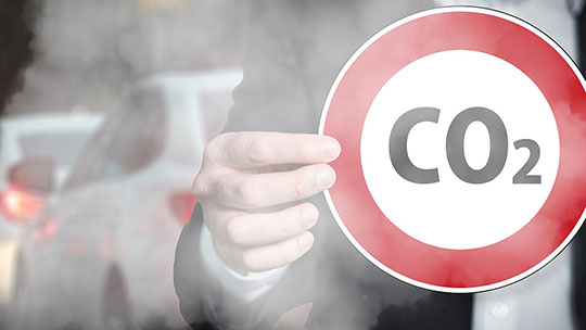Европарламентът приема стандарти за нулеви емисии на CO2 за леки автомобили и микробуси