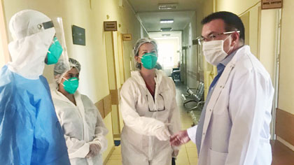 Двама пациенти в Стара Загора, заразени с коронавирус, са в тежко състояние