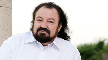 Бурни аплодисменти, признание и поклон за големия тенор Калуди Калудов
