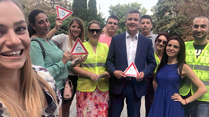 Младежите от ГЕРБ – Стара Загора организираха кампания за безопасност на пътя