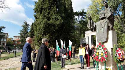 Стара Загора отбелязва тържествено Деня на народните будители