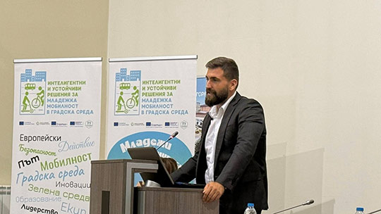 Евродепутат Андрей Новаков проведе семинар за пътна безопасност с гимназисти
