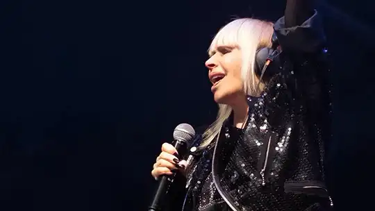 Лили Иванова и LI Orchestra с концерт в Стара Загора