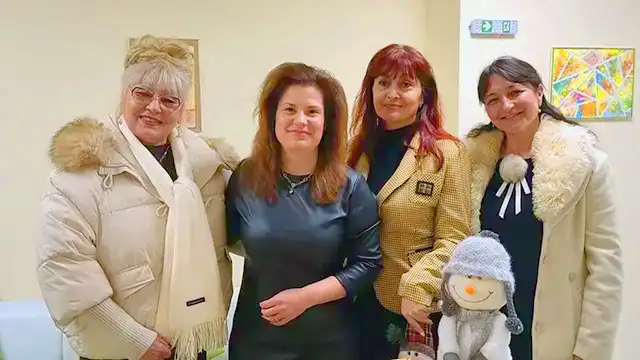 Благотворителен базар от фестивала „От Игнажден до Коледа – Традиции и съвременност“ подкрепи деца с увреждания