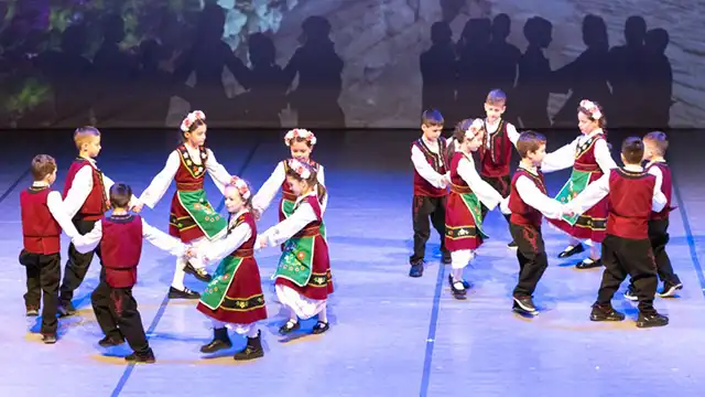 Средно училище „Иван Вазов“ отбеляза 185 години