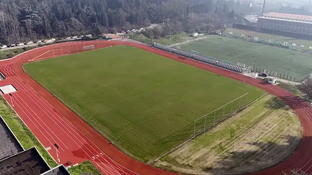 lekoatleticheska pista